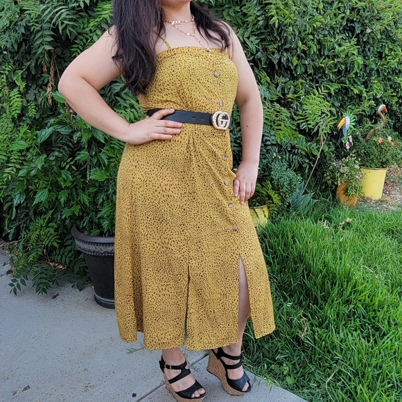 Ropa - Picture 1 of 7